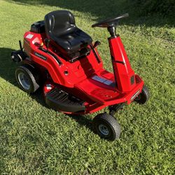 Snapper 33 Inch Riding Lawnmower Tractor 