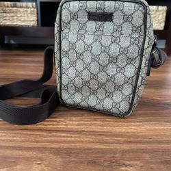 Authentic GUCCI Shoulder Crossbody Bag