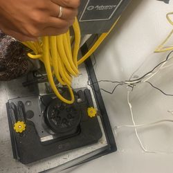 Advance Square Scrubber 