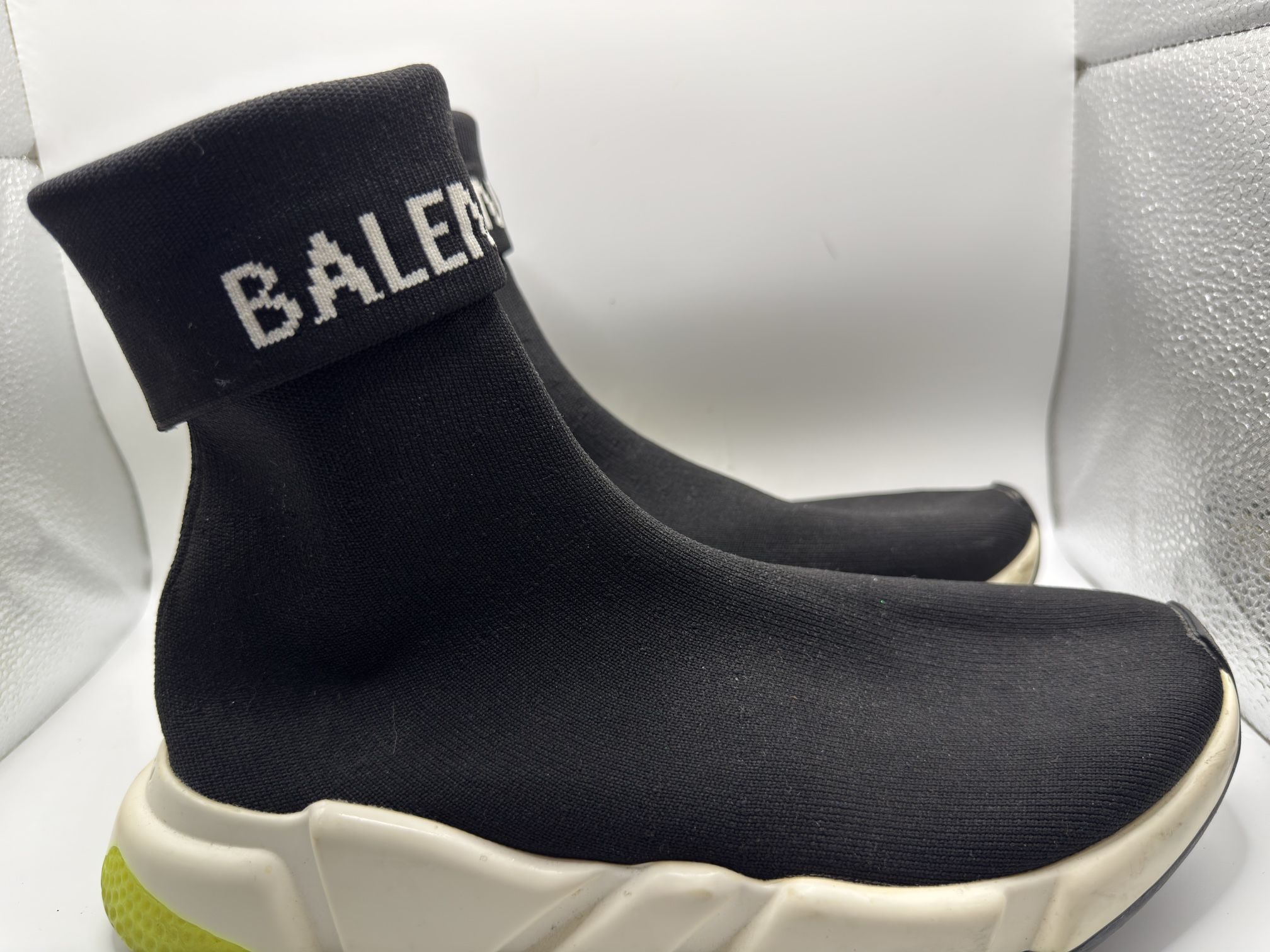 BALENCIAGA SIZE # 40