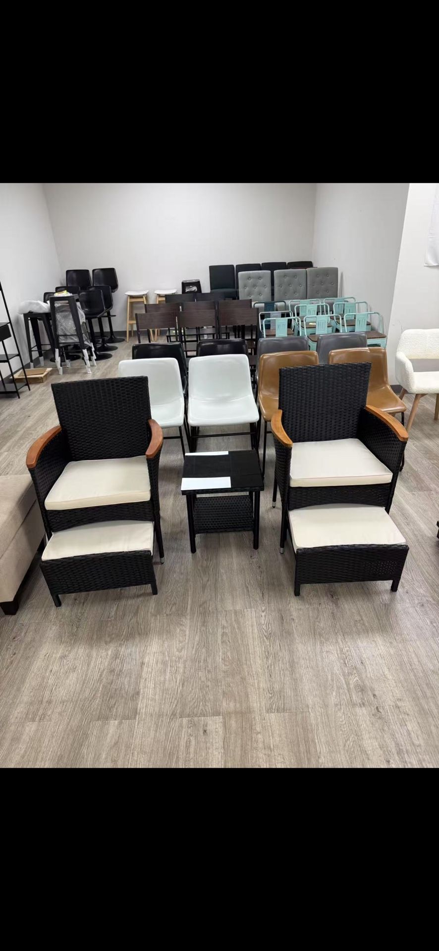 New 5 pieces patio furniture set, 2 chairs 1 table