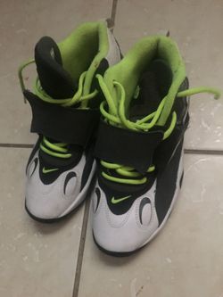 Nike shoes size 6.5