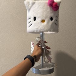 Hello kitty lamp