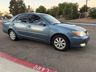 03 TOYOTA CAMRY LE