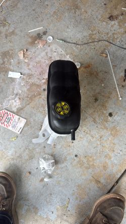 2015-2020 Chevy coolant reservoir