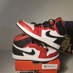 Size 2y - Kids Snakeskin Jordan 1's - $100
