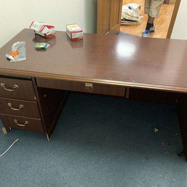 Office Desk for Sale in North Las Vegas, NV OfferUp
