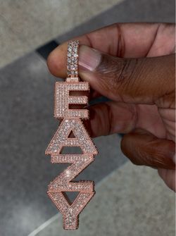 Easy diamond pendant