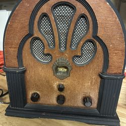 Antique Radio Table Top