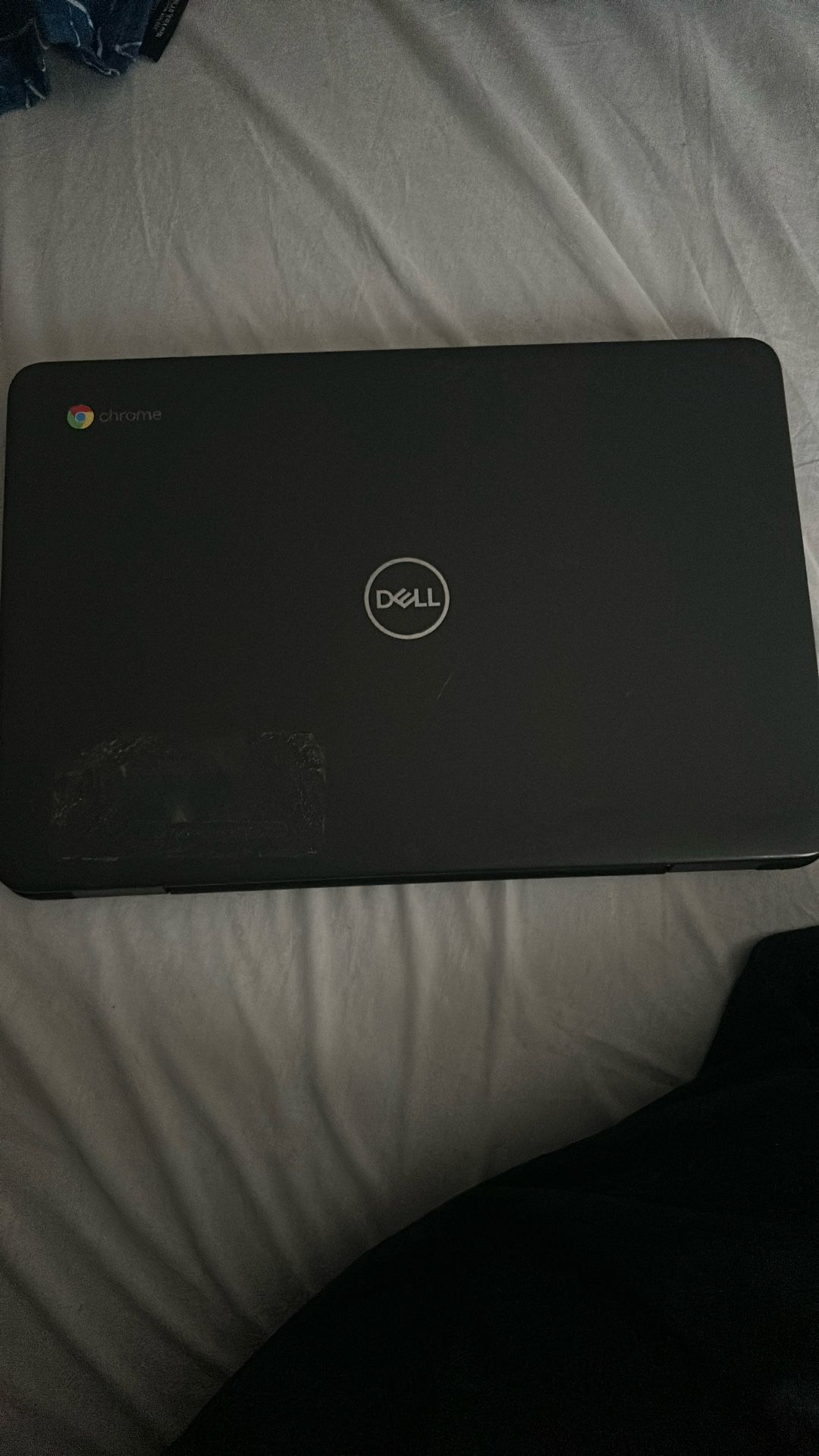 (2 Chromebook 3100s)