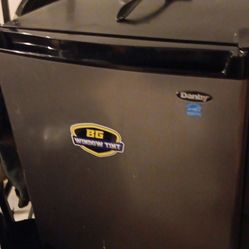 Mini Fridge 