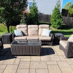 Six Piece Wicker Patio Furniture