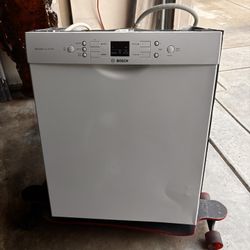 Bosch SilencePlus 46 dBA 100 Series Performance Dishwasher