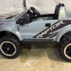 Power Wheels Ford F-150  Raptor 