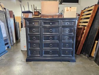 Dresser