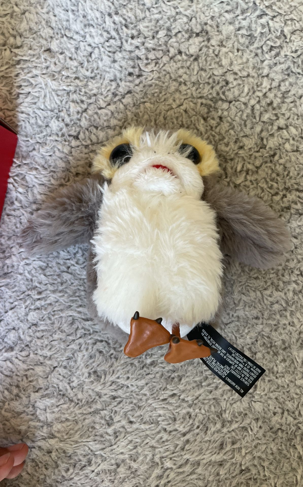 Disneys Star Wars Galaxy’s Edge Talking Porg