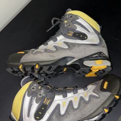 Men’s ASOLO BOOTS size 9.5