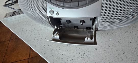 Sony  cd and cassette player 2in1