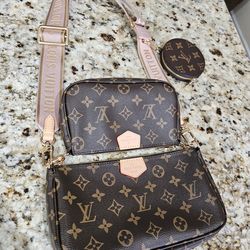 Crossbody multi pochette accessories