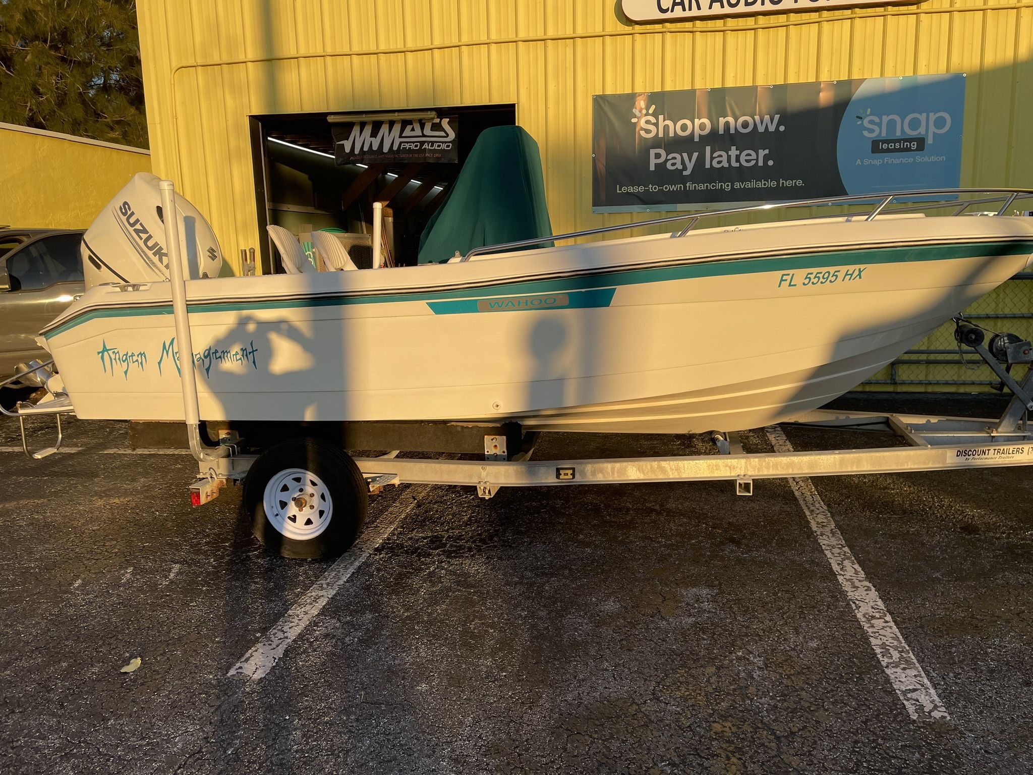 Center Console Boat W/trailer