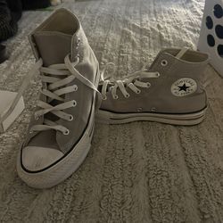 Size 4 Converse