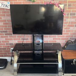 Samsung 45in Tv with Tv Stand 3 Platform