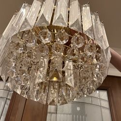 Stunning Vintage MCM Lucite Prism Teardrop and Rod Brass 3 Light Chandelier 