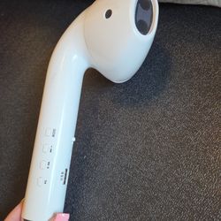 Giant ear bud Bluetooth speaker