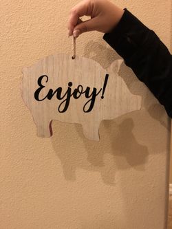 Pig sign