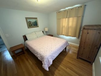 Queen size bed No.1