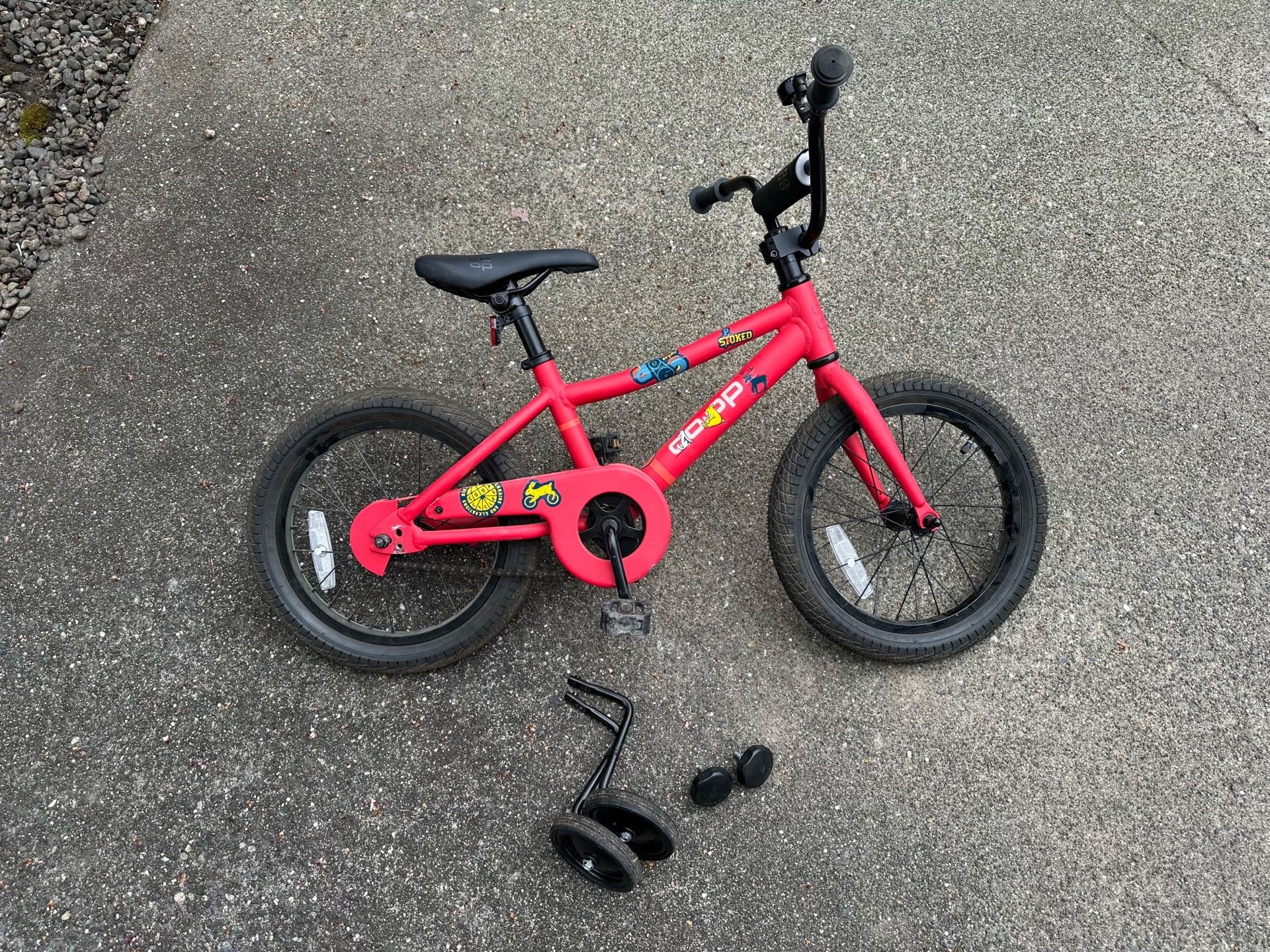 Kids 16” REI bike w/ training wheels