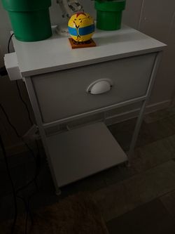 Nightstands. MUST GO