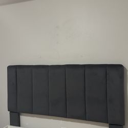 SUEDE HEADBOARD / GREY / QUEEN 