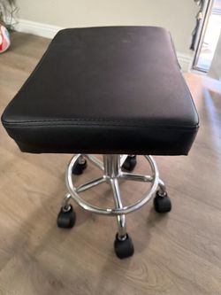Adjustable seat