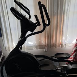 Excercise Elliptical Sole E35 