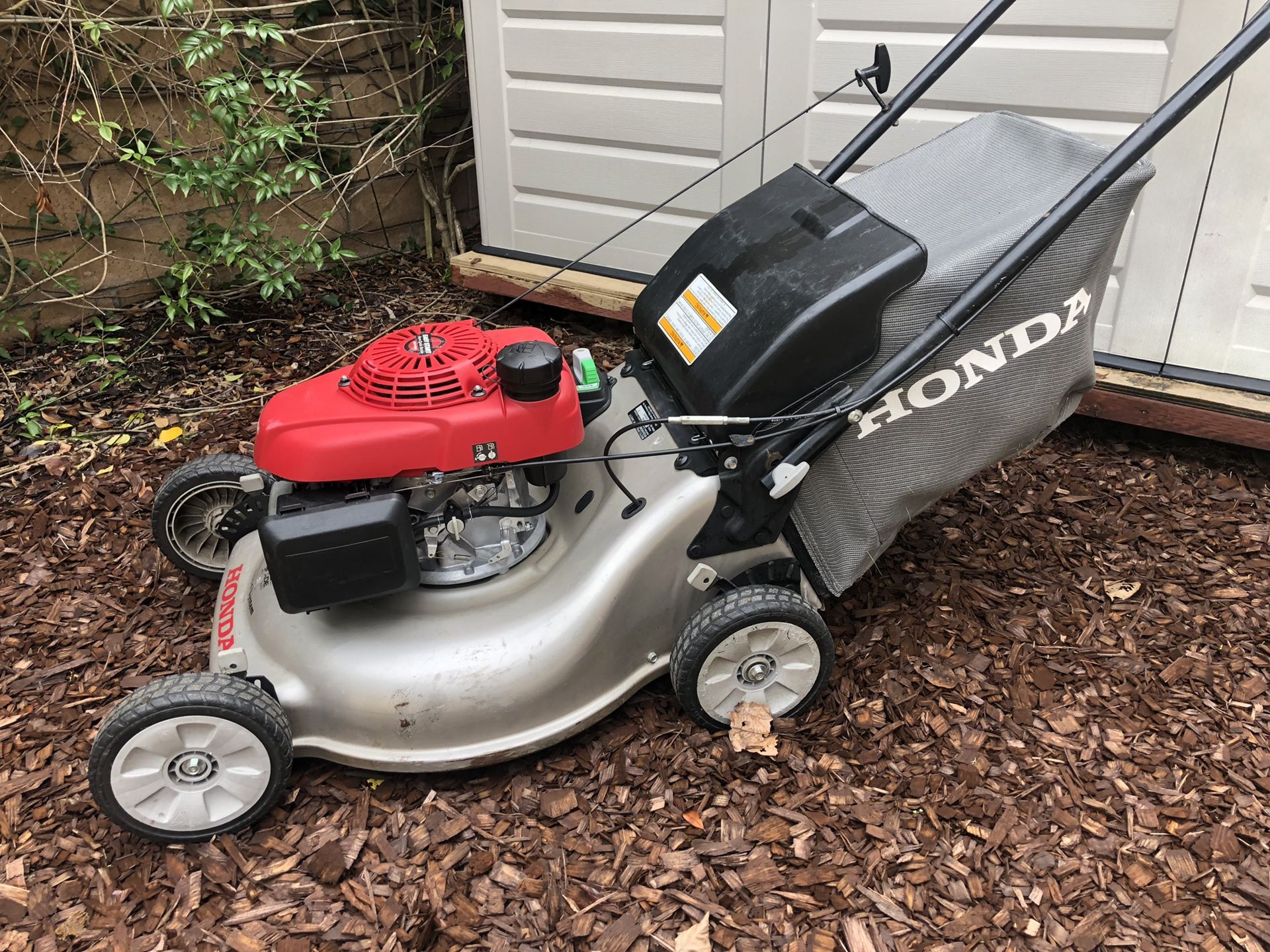 Lawn mower Honda HRR216 self propelled for Sale in San Diego, CA OfferUp