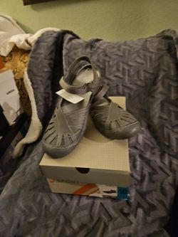 woman's sandals gray size#10 