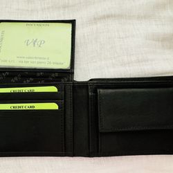 Men’s Leather VIP Folding Wallet 