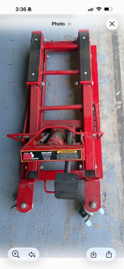 Torin biger motorcycle jack 1500 pound