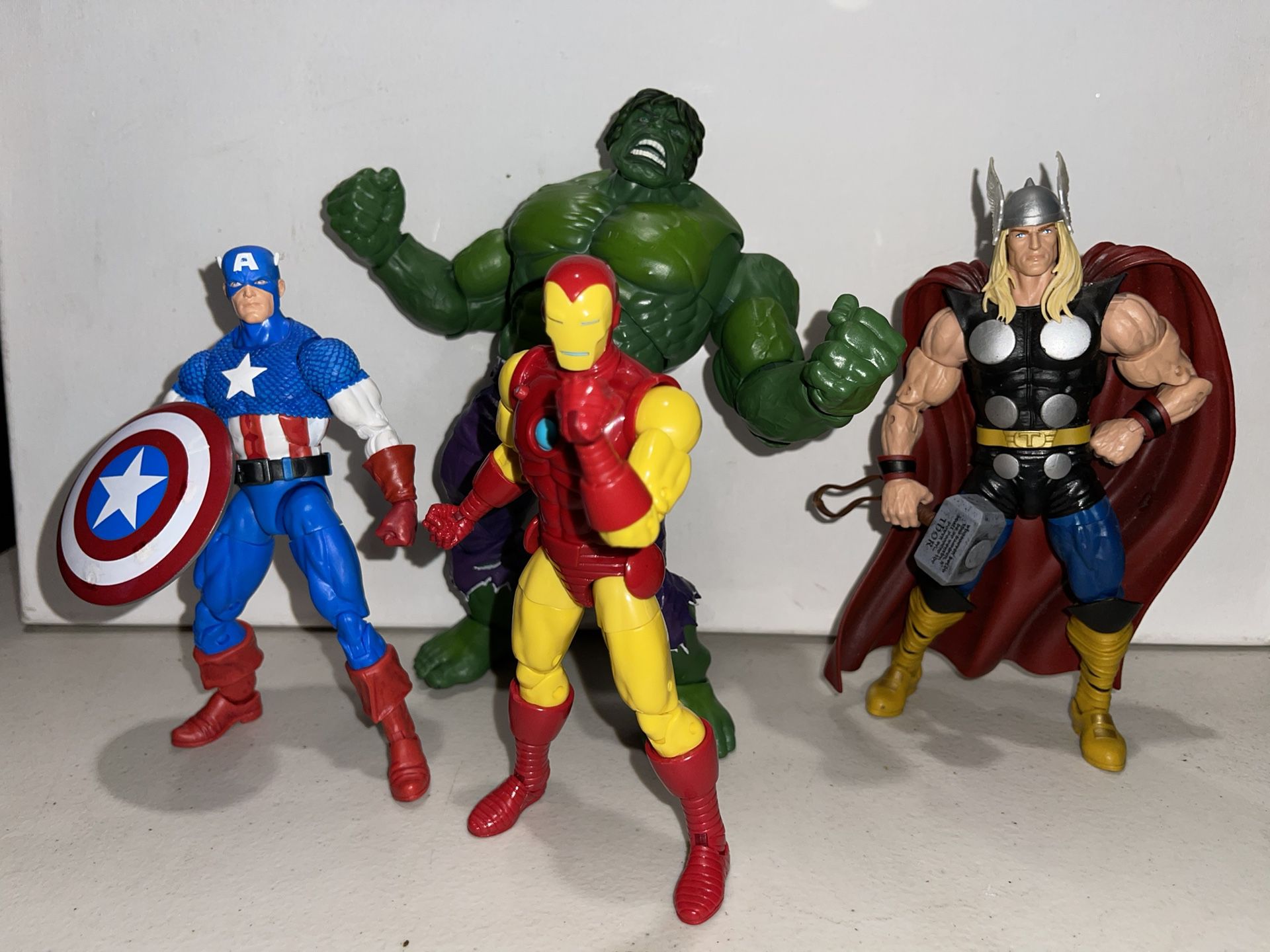 Marvel Legends Avengers Team lot