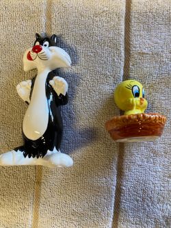 Vintage Tweety and Sylvester Salt and Pepper Set
