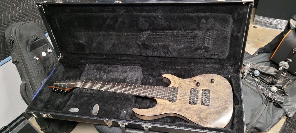 Carvin/Kiesel DC800