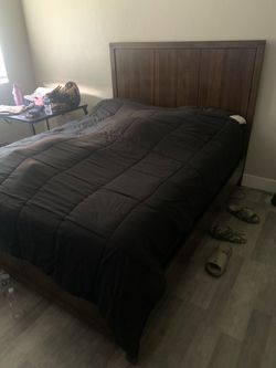 Moving sale