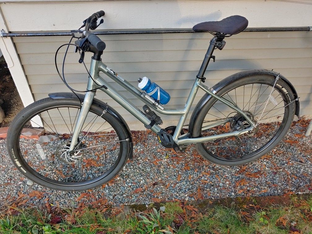 Cannondale 6 Speed Bike