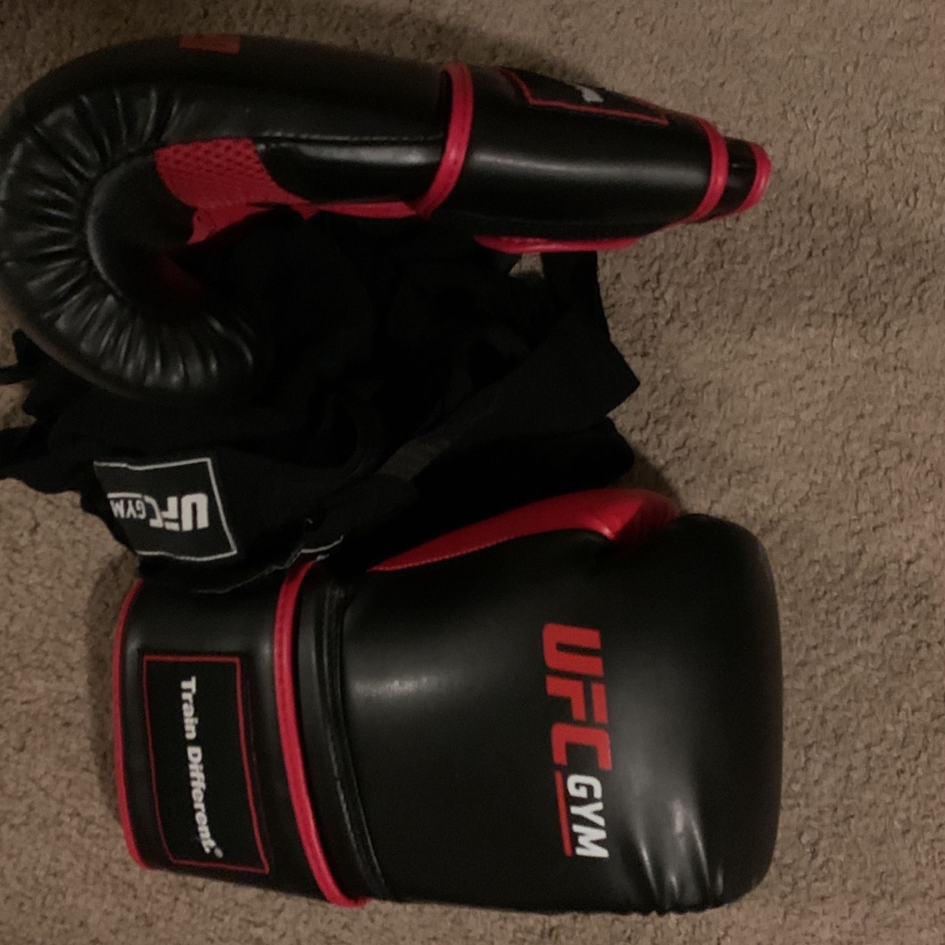 Boxing Gloves UFC Gym and Wraps