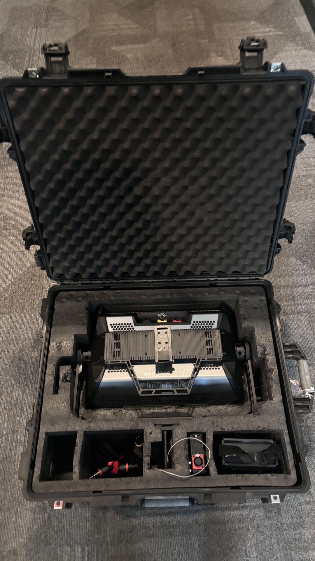 Aputure Nova 300c Light Panel