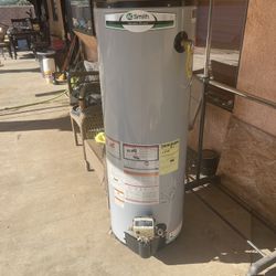 40 gallonWater Heater AO Smith Signature Premier