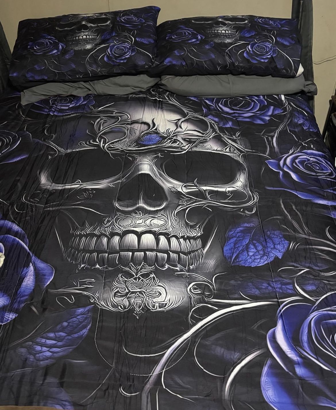 New Gothic Skull Bedding Comforter Queen Halloween Size W/ Pillow Cases