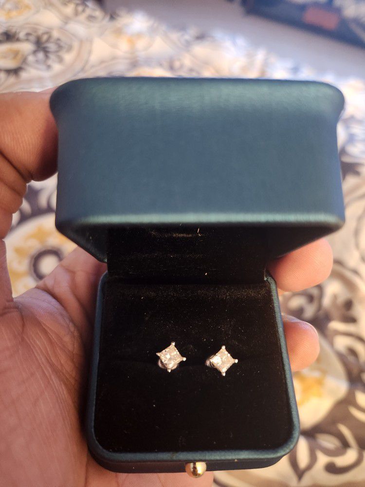 1ct Princess Cuts Diamond Earrings 14k White Gold
