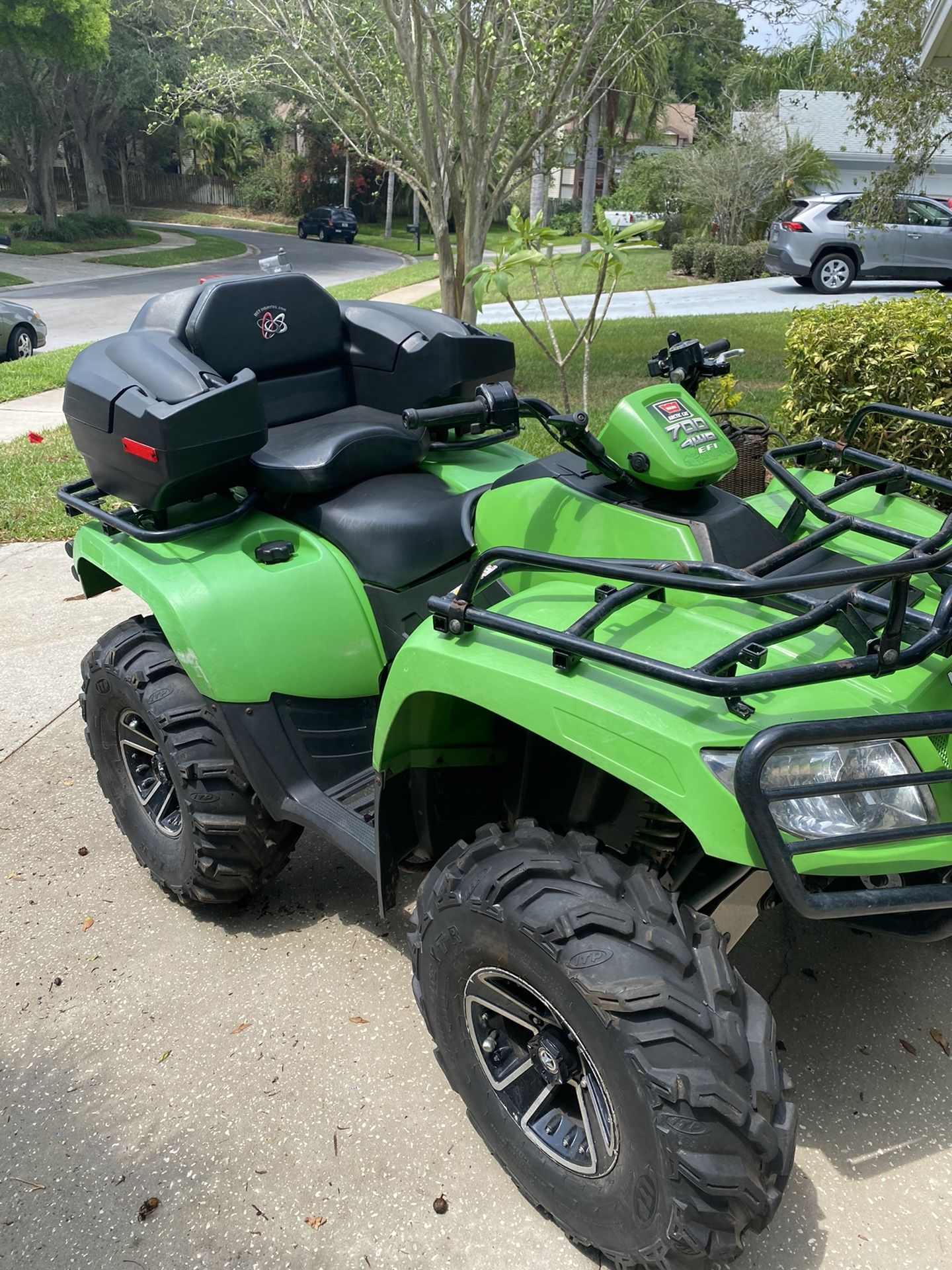 2007 Artic Cat 700EFi - great four wheeler - front & rear wench - 2 ...